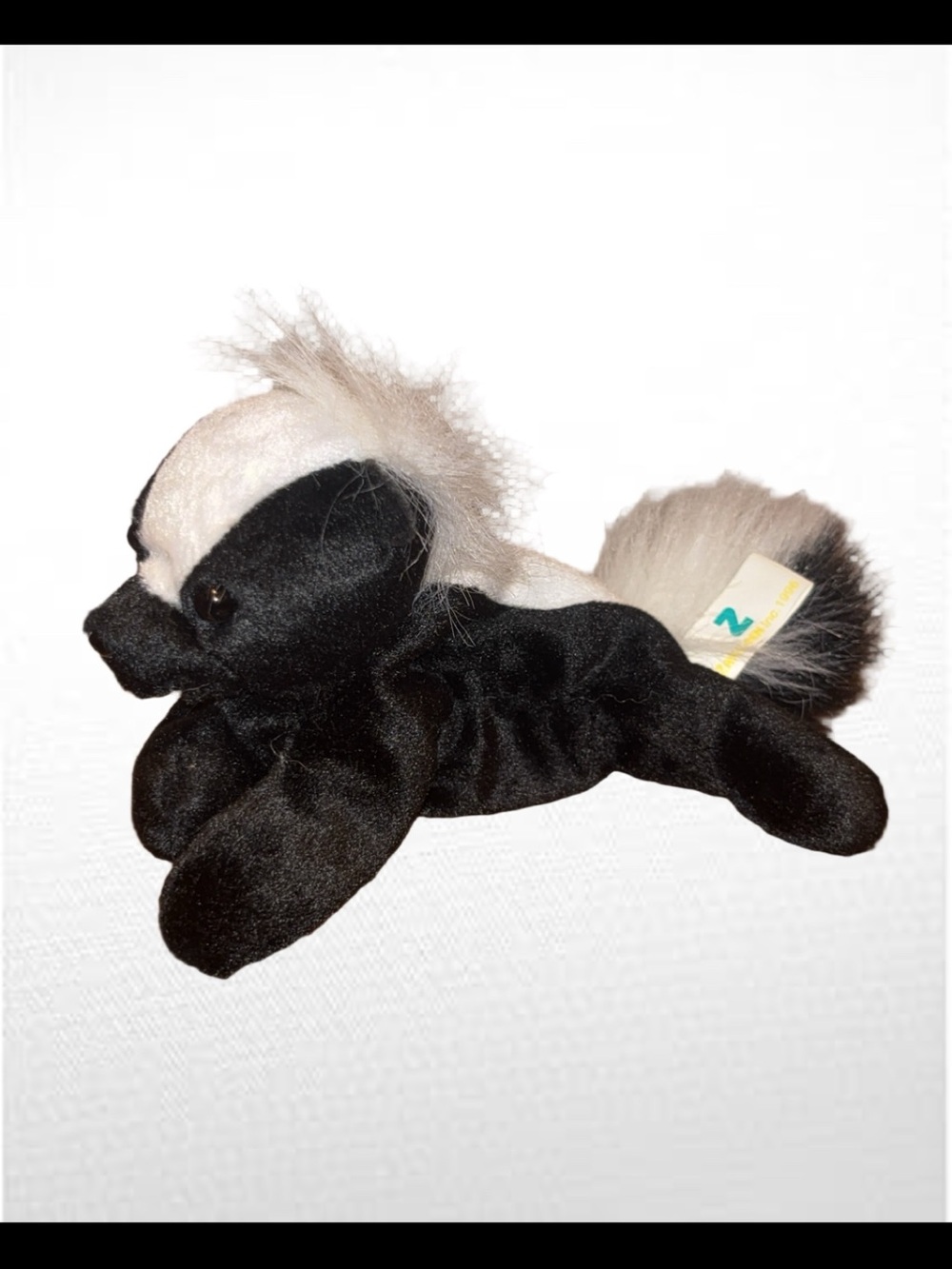 1996 Zangeen Inc. Skunk Stuffed Animal Toy